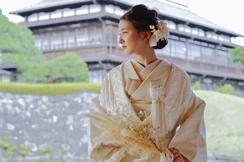 白無垢色打掛を格安で利用