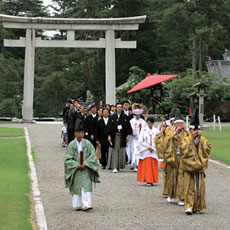 群馬県護国神社+WABIやまどり