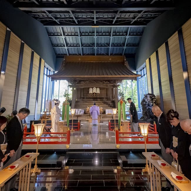 和装花嫁白無垢色打掛