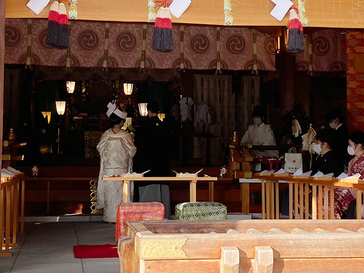 進雄神社神前結婚式