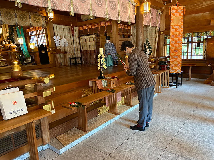 進雄神社神前結婚式