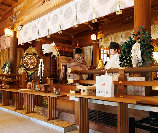 進雄神社神前結婚式