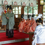 群馬県護国神社　結婚式　修祓