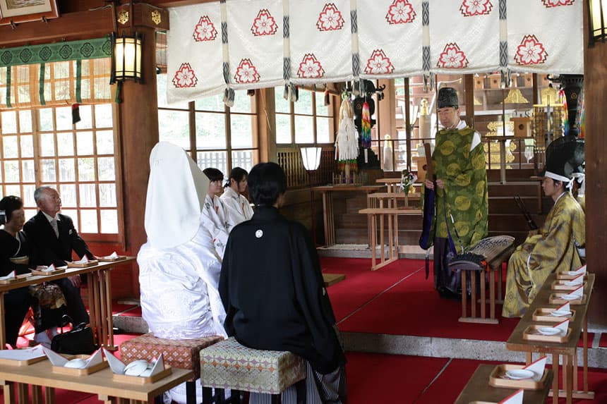 進雄神社神前式