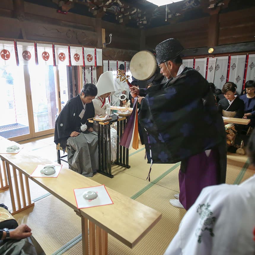 進雄神社神前式