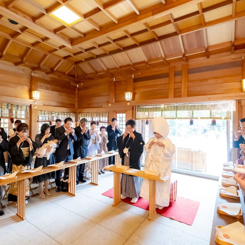 進雄神社神前式